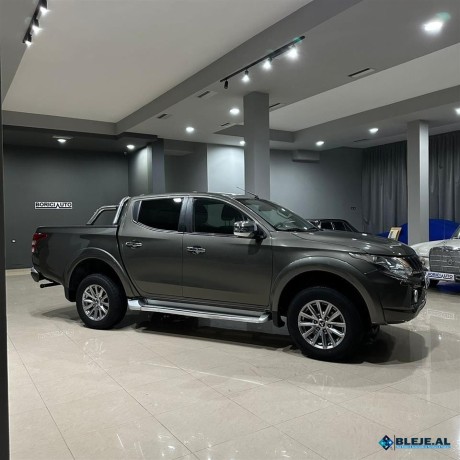 mitsubishi-l-200-viti-2019-24d-4wd-154-cv-big-2