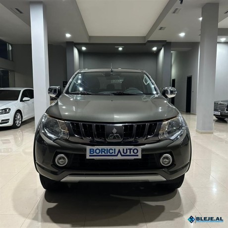 mitsubishi-l-200-viti-2019-24d-4wd-154-cv-big-0