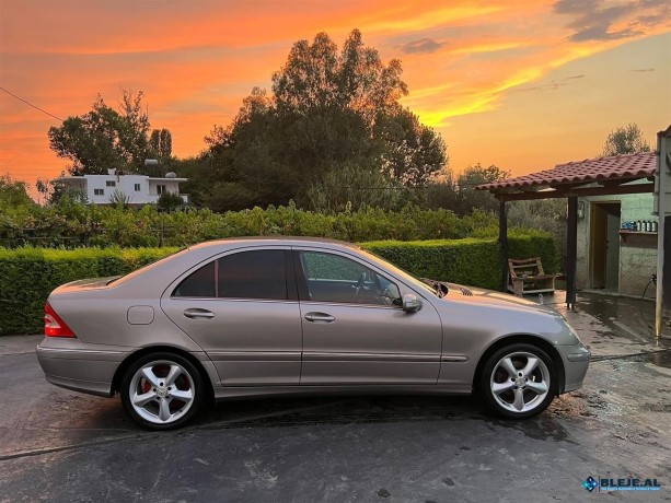 mercedes-benz-big-0