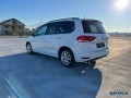 volkswagen-touran-small-0