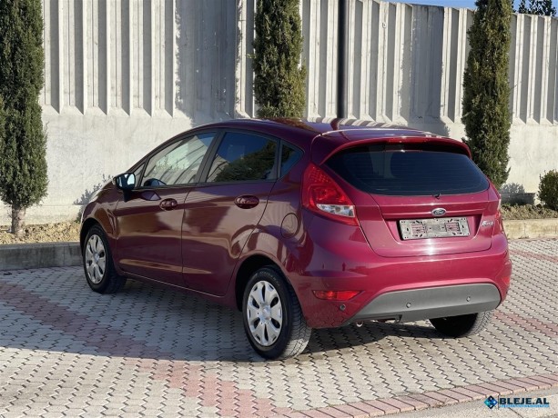 ford-fiesta-2010-big-0