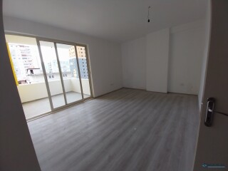 shitet-11-tek-ish-fusha-e-aviacionit-tirane