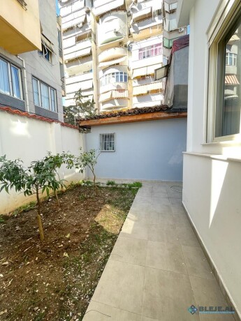 shtepi-me-qera-rr-fortuzi-buze-rruge-tirane-big-4