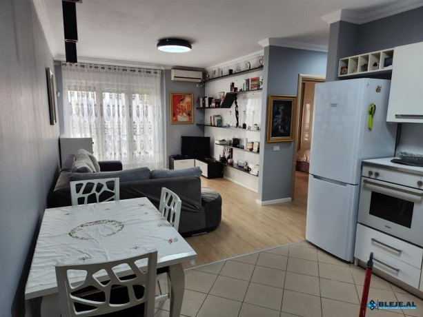 qera-apartament-21-kontakt-21-tirane-apartament-21-pe-big-1