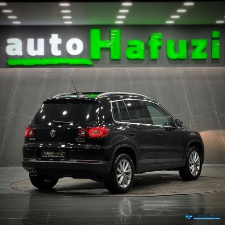 2010-volkswagen-tiguan-20-tdi-4motion-big-3