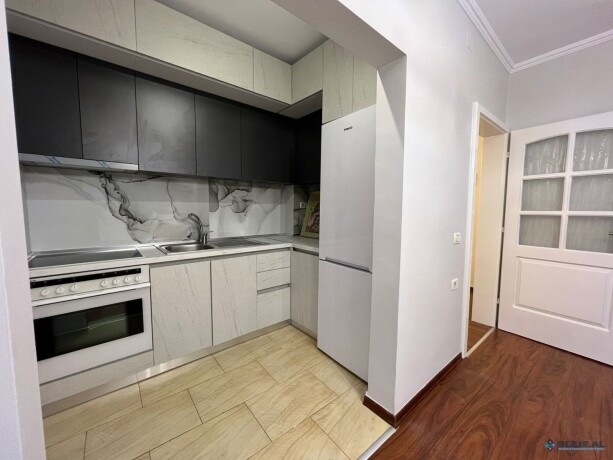 apartament-31-me-qera-tek-21-dhjetori-prane-hotel-mondial-tirane-big-1