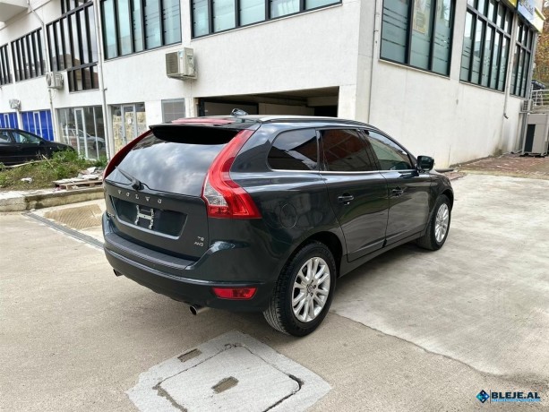 shitet-volvo-xc60-viti-2010-super-full-gasbenzine-sapomontu-big-0