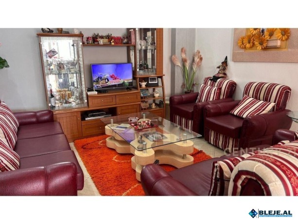 shitet-apartament-21-prane-shkolles-eftali-koci-durres-big-4