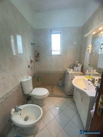 qera-apartament-21-qender-tirane-550eur-745-m2-big-2