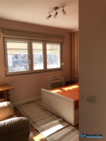 jepet-me-qira-apartament-tek-rr-naim-frasheri-big-3