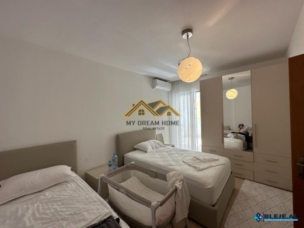 shitet-apartament-21-ne-qender-te-durres-big-6