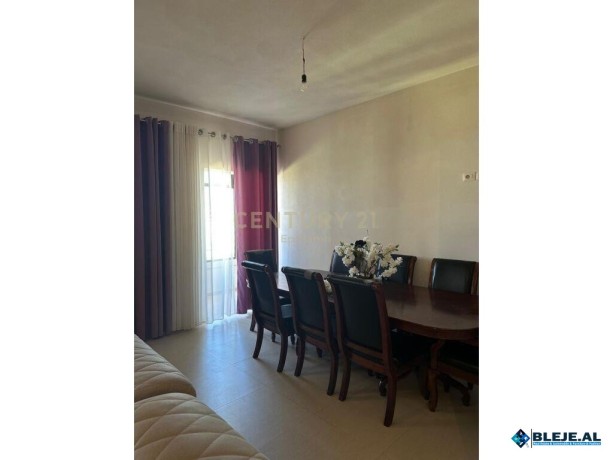 jepet-me-qira-apartament-11-ne-vollga-big-1