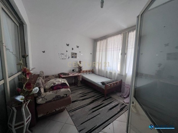 shitet-apartament-21-tek-ura-dajlanit-plazh-durres-big-3