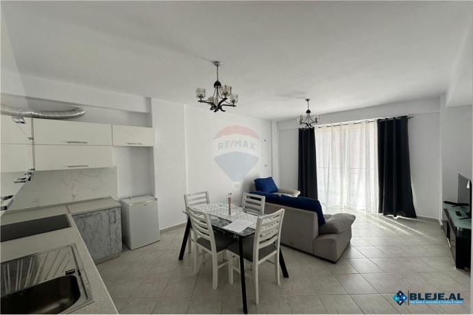 apartament-11-me-qera-prane-vila-l-astir-big-2