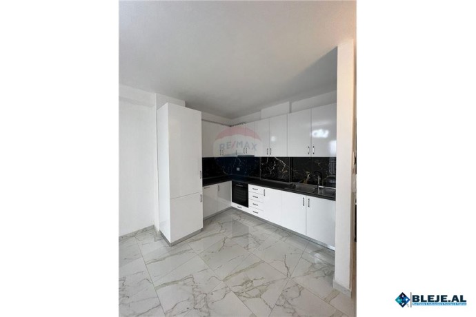 jepet-me-qira-apartament-11-shkolla-e-bashkuar-big-3