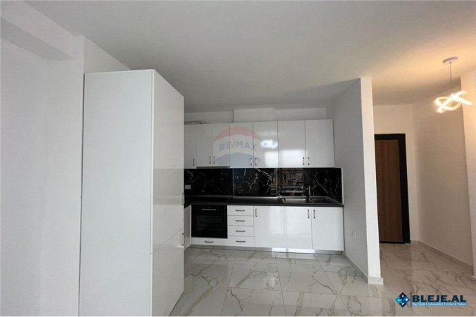 jepet-me-qira-apartament-11-shkolla-e-bashkuar-big-2