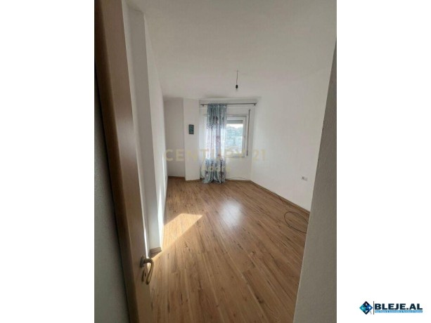 apartament-21-post-parkimi-per-qira-prane-fushes-ali-demi-big-4