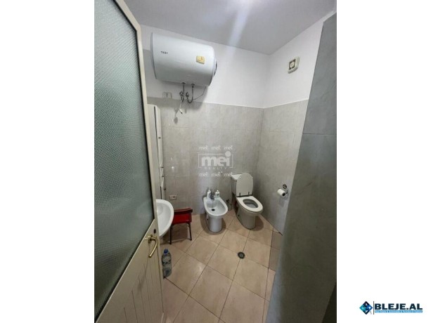 jepet-me-qira-apartament-212-ne-qender-big-1