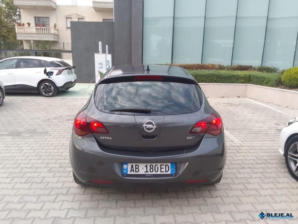 okazion-opel-astra-2012-big-1