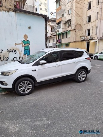 ford-kuga-2017-big-1