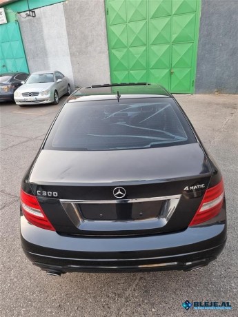 mercedes-benz-c300-4matic-2013-big-3