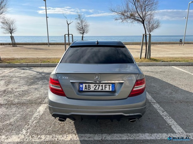 mercedes-benz-c-class-facelift-2012-kontaktin-tek-pershkri-big-1