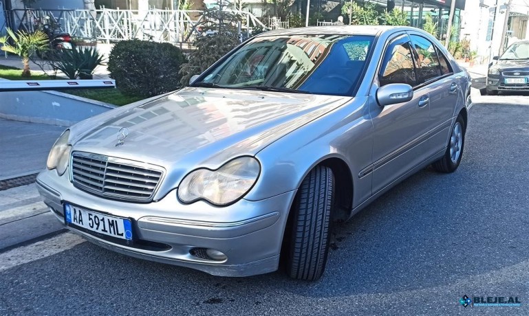 shitet-mercedes-benz-w203-22-cdi-automat-2002-big-0