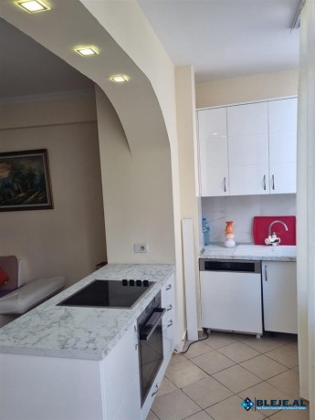 jepet-me-qira-apartament-11-ne-vollga-big-4