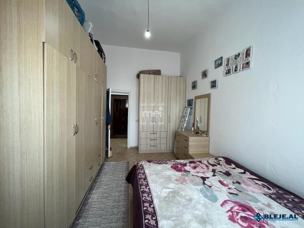 shitet-apartament-11-ne-shkozet-big-3