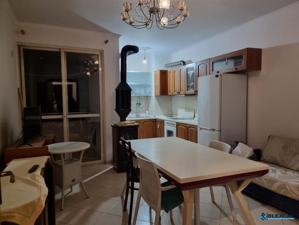 jepet-me-qera-apartament-11-ne-fresk-id-b210532-tirane-big-1