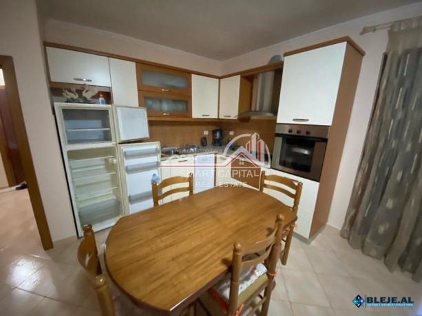 shitet-apartament-21-prane-shkolles-ismail-qemali-vlore-big-7