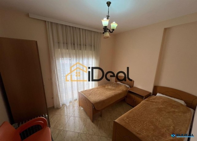 jepet-me-qira-apartament-212-te-stadiumi-shkoder-big-2