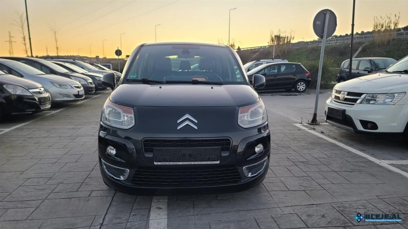 citroen-c3-picasso-diesel-big-3