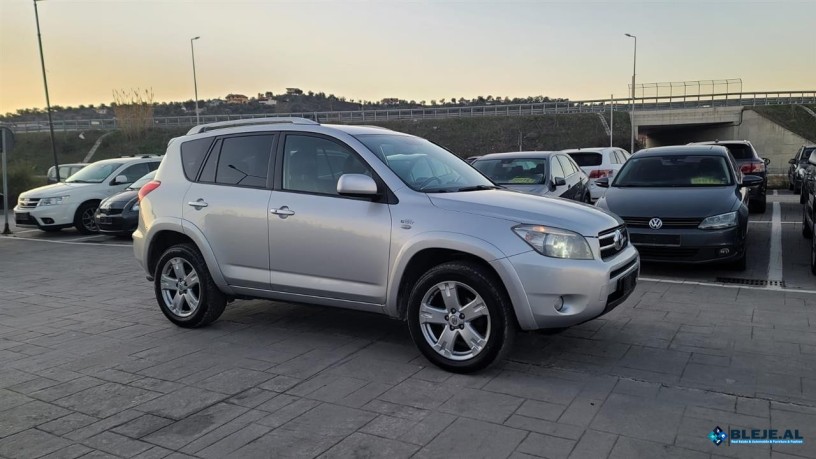 toyota-rav4-4x4-big-1