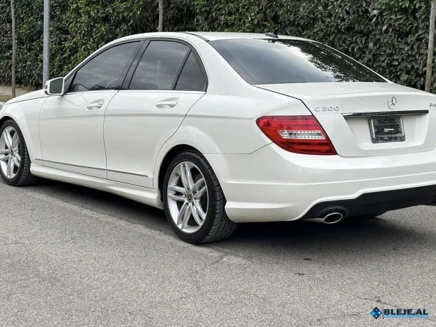 shitet-c-class-4-matic-2013-big-3