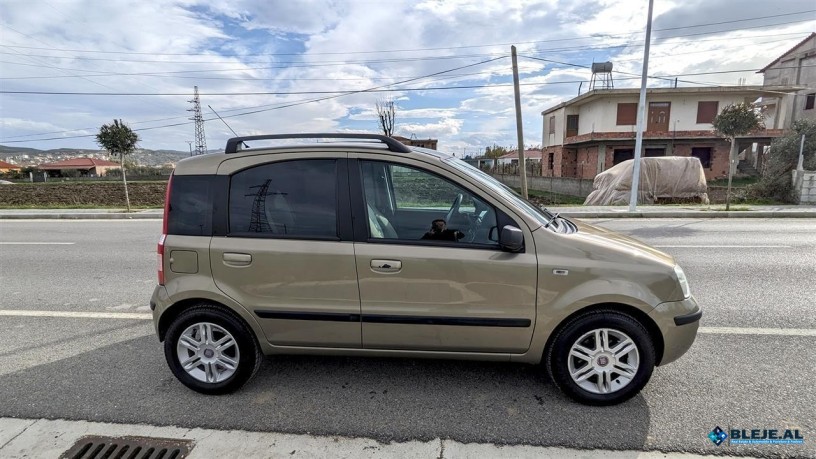 shitet-fiat-panda-automat-2010-panorama-big-4